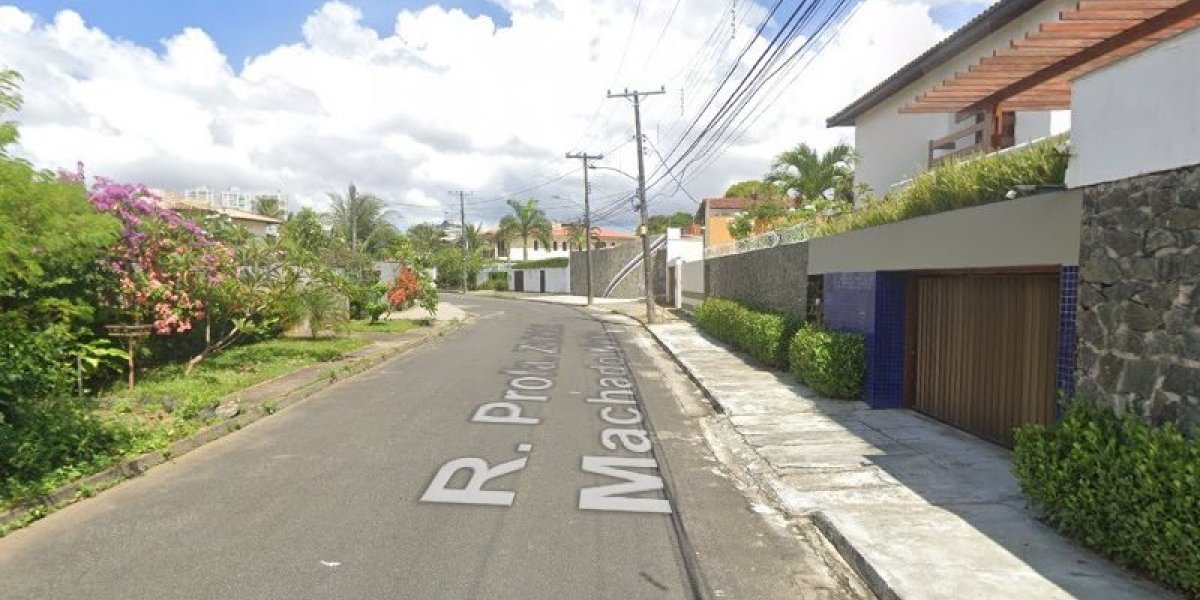 Bandidos invadem casa no Itaigara e aterrorizam os moradores