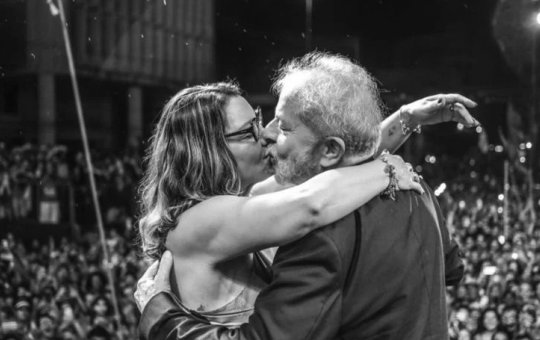 Famosos comparecem ao casamento de Lula e Janja em São Paulo