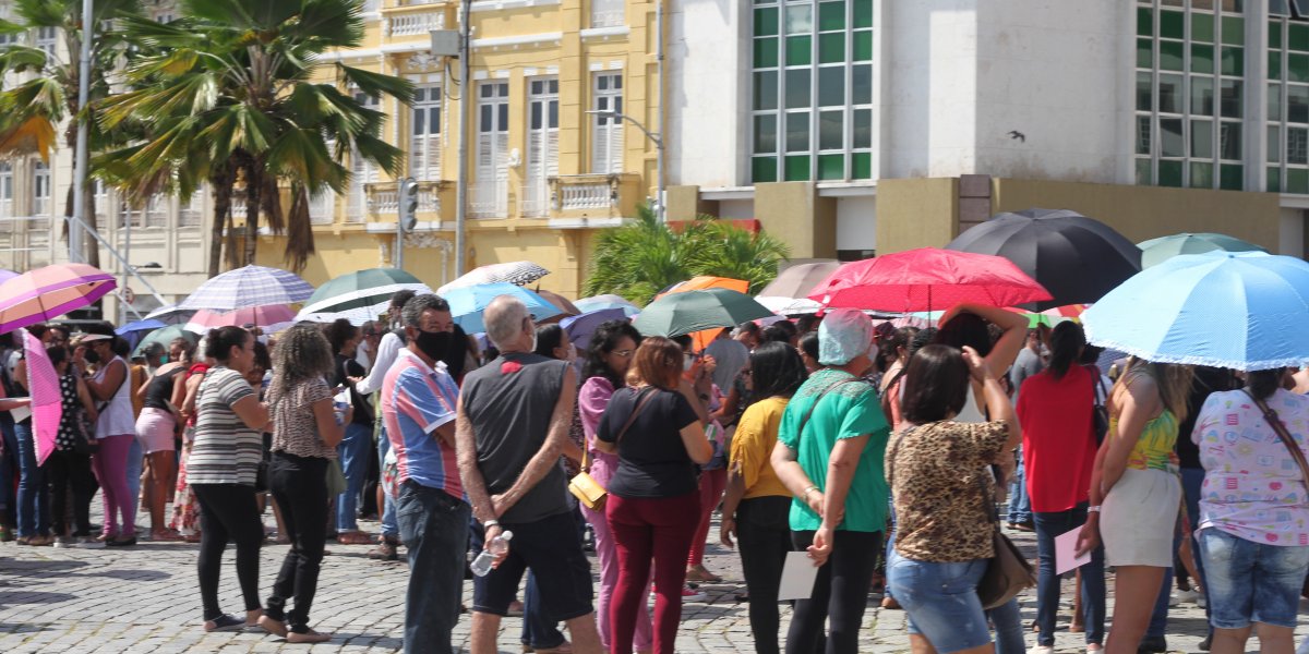 Greve dos professores municipais entra no segundo dia em Salvador