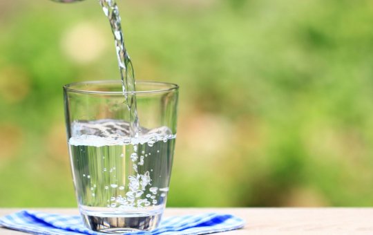 Trio morre após beber líquido dentro de ônibus no oeste do estado