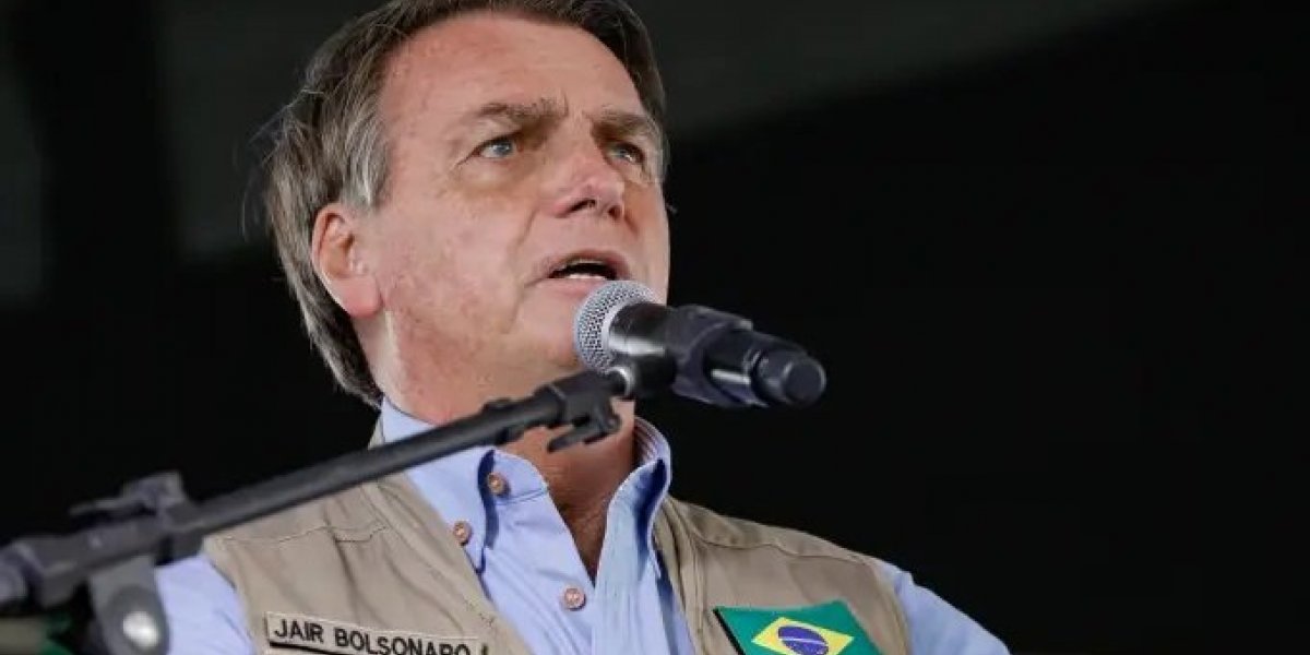 Compra de caminhões de lixo pelo governo federal é questionada por oposição