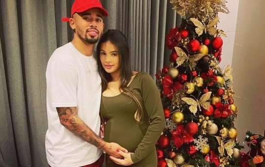 Gabriel Jesus e Raiane Lima anunciam nascimento da primeira filha
