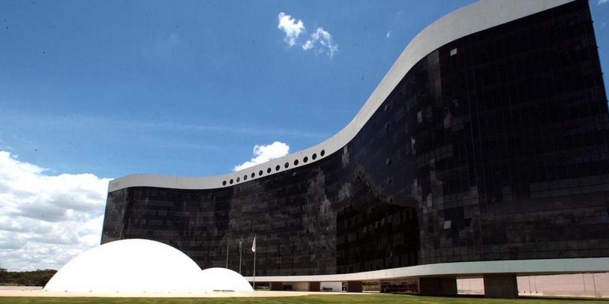 TSE aprova primeiro registro de federação partidária