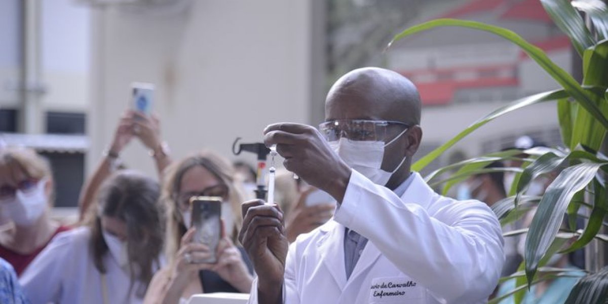 Em 10 meses, Fiocruz distribuiu 160 milhões de vacinas contra covid-19