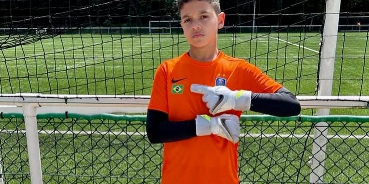 Goleiro baiano de 11 anos conquista campeonato mundial da PSG na França