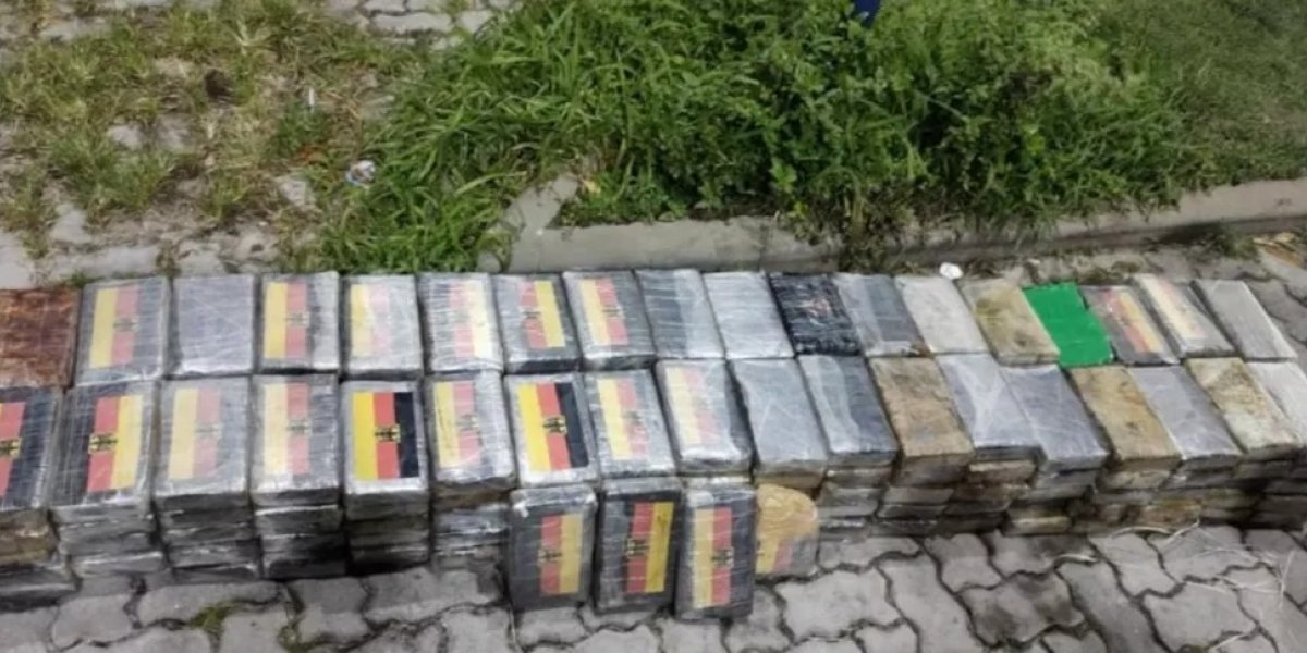 Homem é preso com 184 tabletes de pasta base de cocaína escondidos em buraco