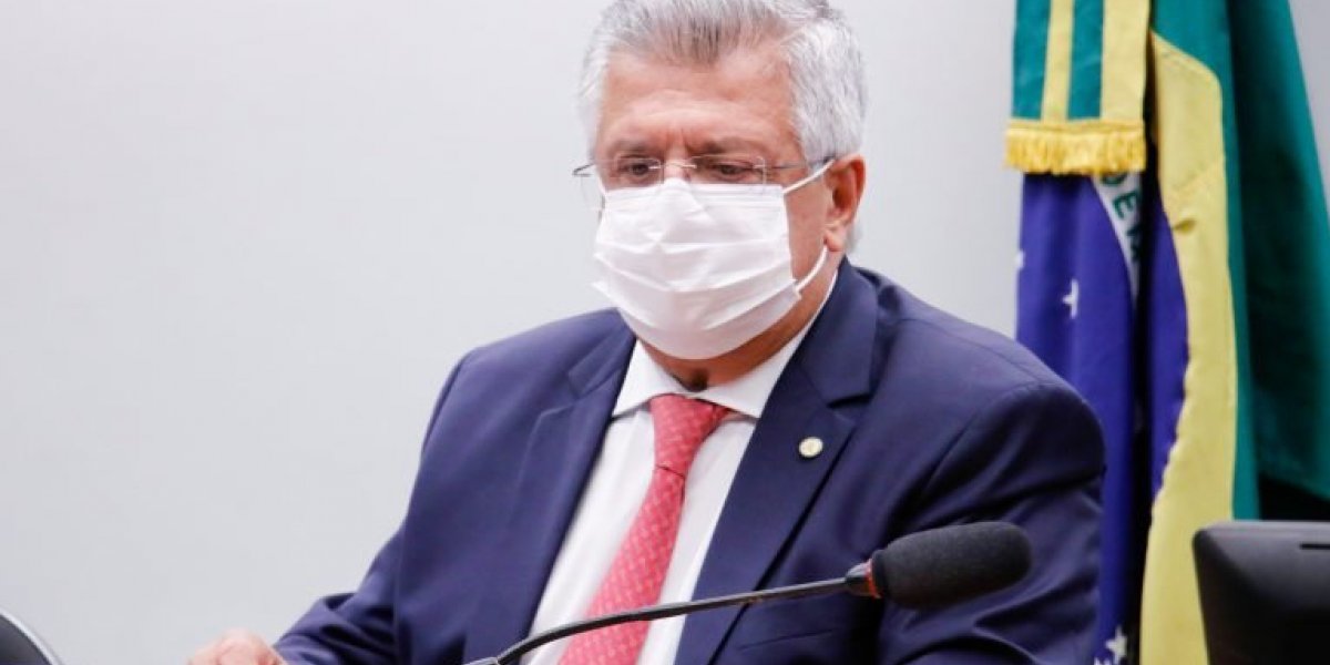 Bacelar comemora retirada de PEC da 'mensalidade em universidade pública' da CCJ