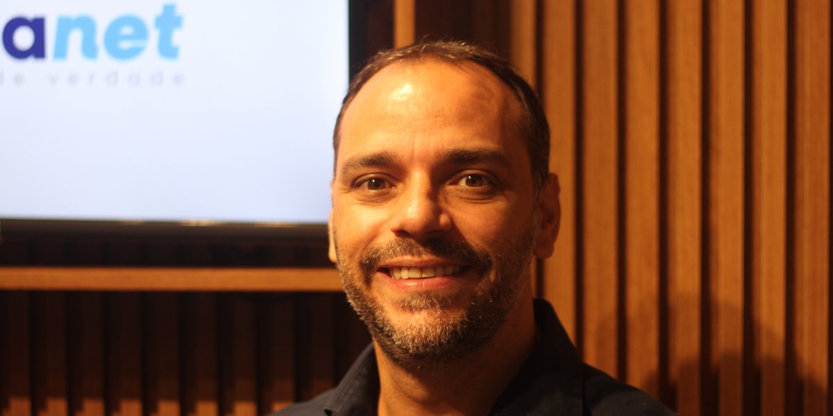 Vasconcelos se posiciona contra a cobrança mensal em universidades públicas