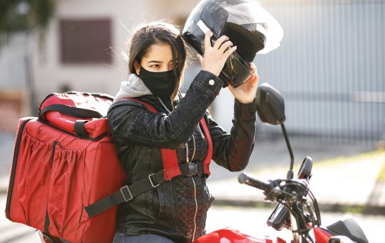 SineBahia oferece 20 oportunidades para motofretista em Salvador nesta quinta