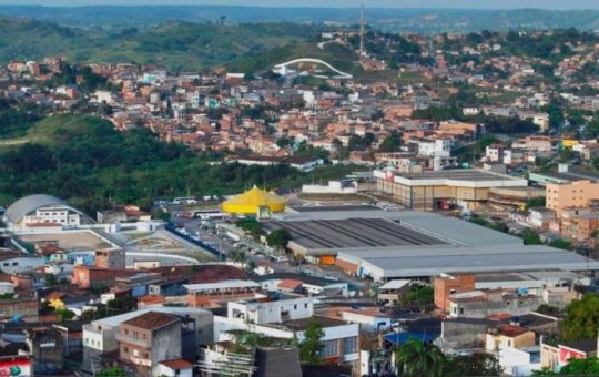 Moradores bloqueiam trecho de rodovia durante protesto em Candeias