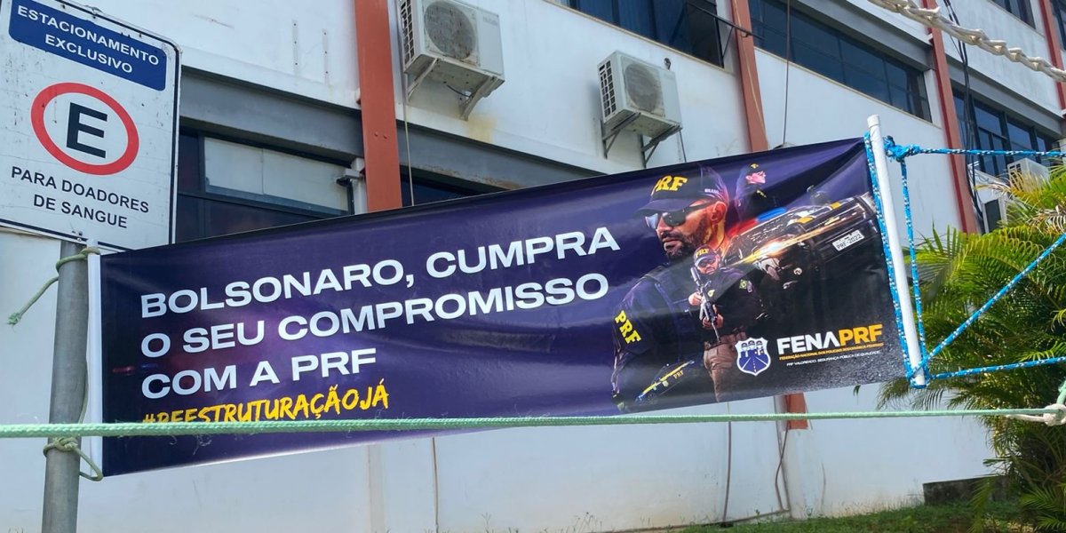 PRF protesta contra governo federal e reivindica reestruturação de carreira