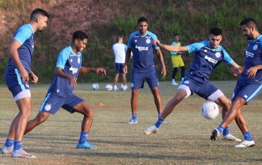 De olho na liderança, Bahia encara Tombense buscando primeiros pontos fora do NE