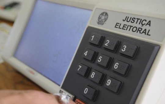 Datafolha diz que 58% da população defende atuação das Forças Armadas na eleição