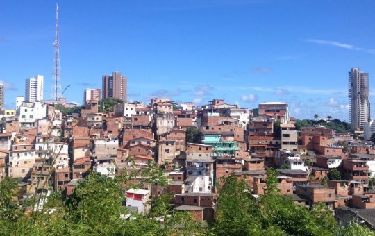Policial civil é baleado em posto de gasolina no Alto das Pombas