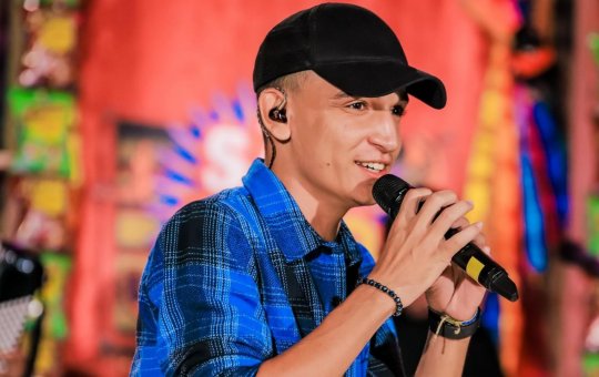 João Gomes chora ao ver tragédia da chuva em Pernambuco