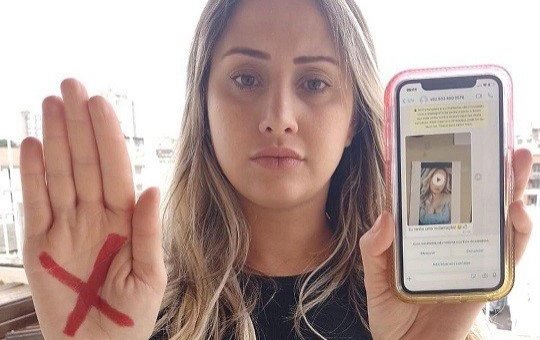 Vereadora registra queixa após homem ejacular em sua foto e enviar vídeo do ato