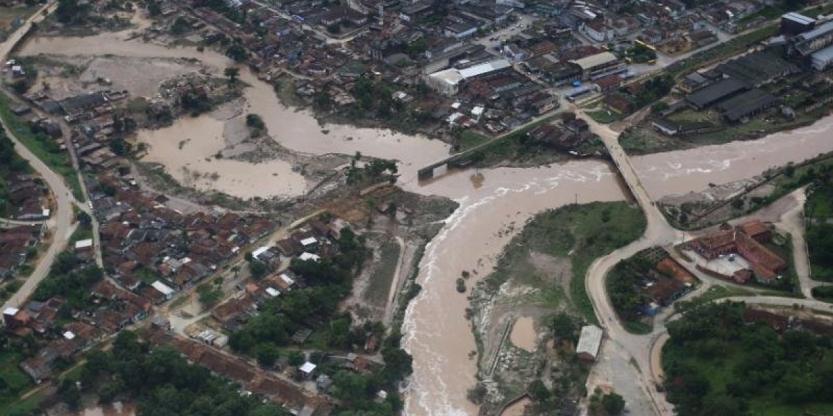 São João é suspenso em Recife; recursos vão auxiliar vítimas das chuvas