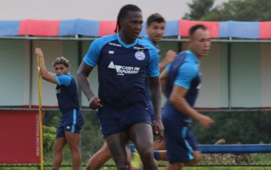 "Expectativa grande", diz Rodallega sobre possível retorno em jogo pela Série B