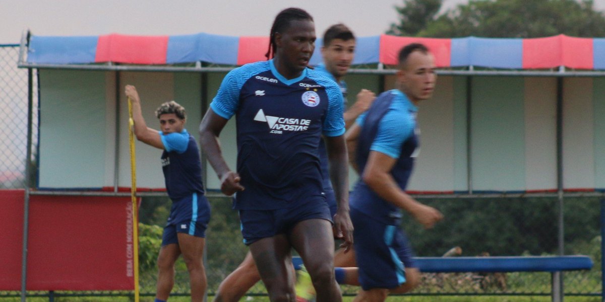 "Expectativa grande", diz Rodallega sobre possível retorno em jogo pela Série B