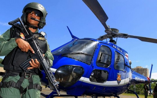 PM faz operação na Gamboa após traficantes 'tocarem o terror' com moradores