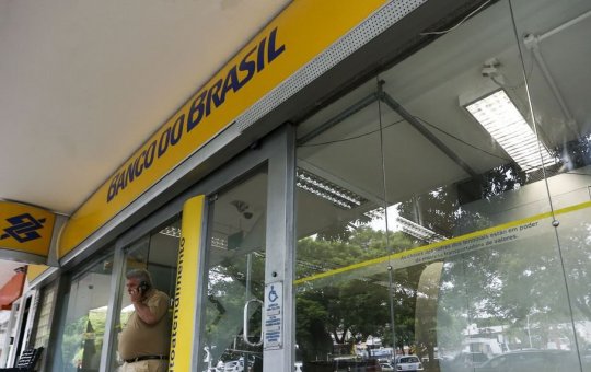 Banco do Brasil torna-se primeiro banco a oferecer crédito pessoal pelo WhatsApp