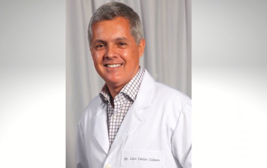 Médico baiano quebra tabu e incentiva que mulheres façam uso de vibrador