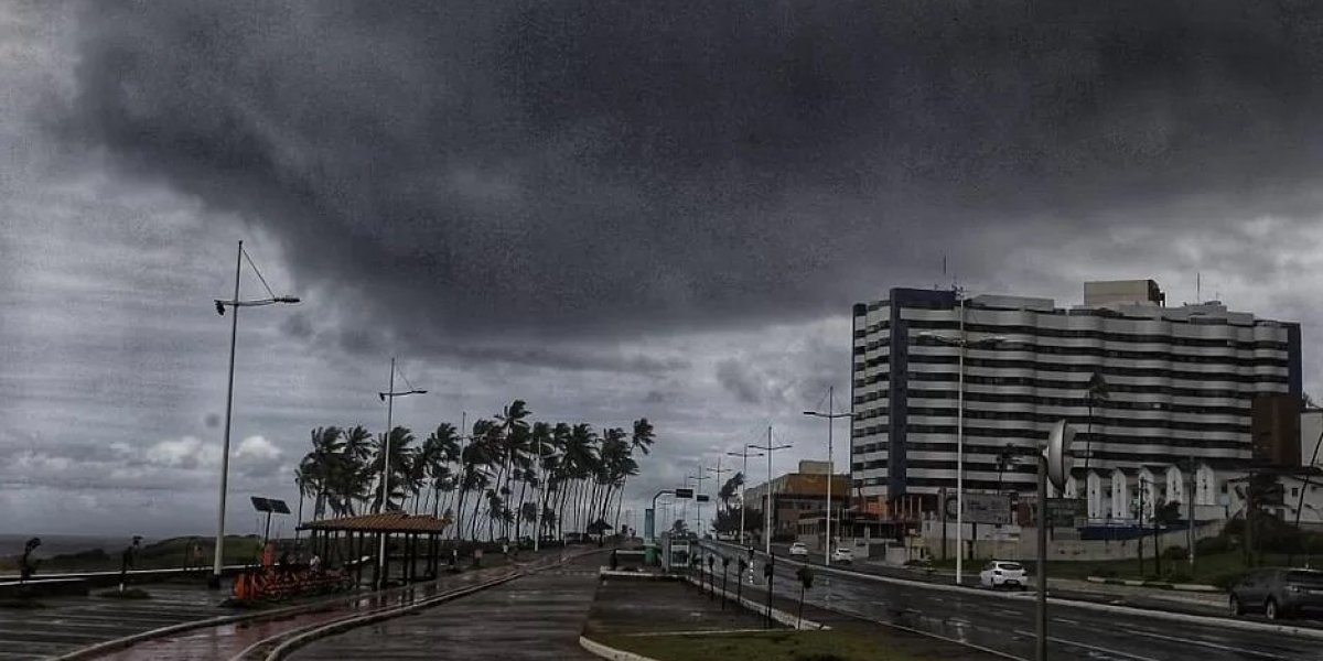 Salvador tem previsão de chuva e tempo nublado para esse final de semana