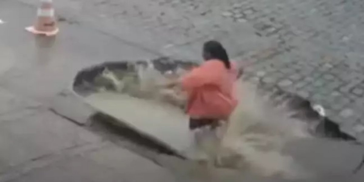 Mulher é engolida por buraco no Ceará