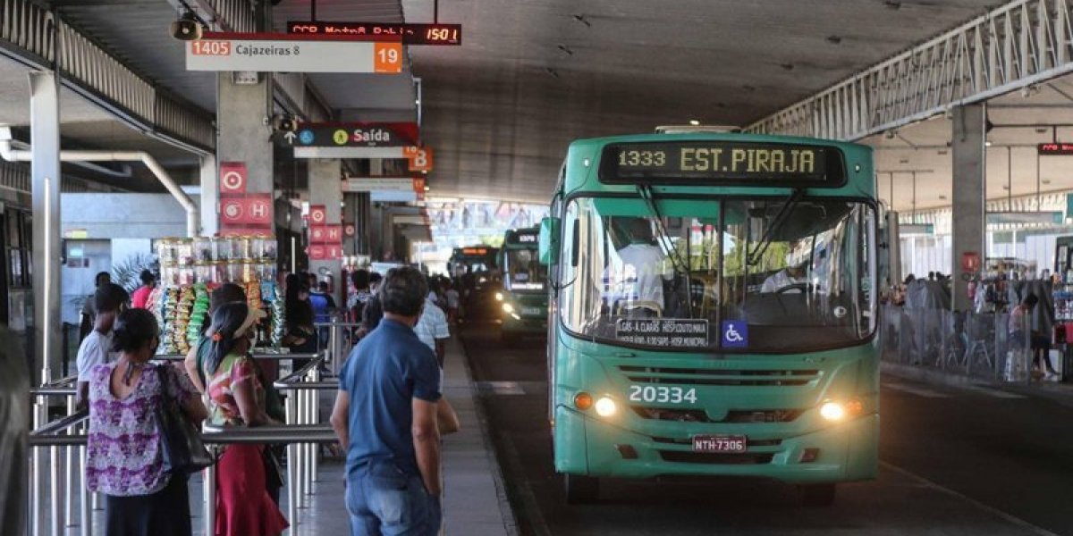 Tarifa do ônibus de Salvador passa a custar $ 4,90 a partir deste sabado (4)