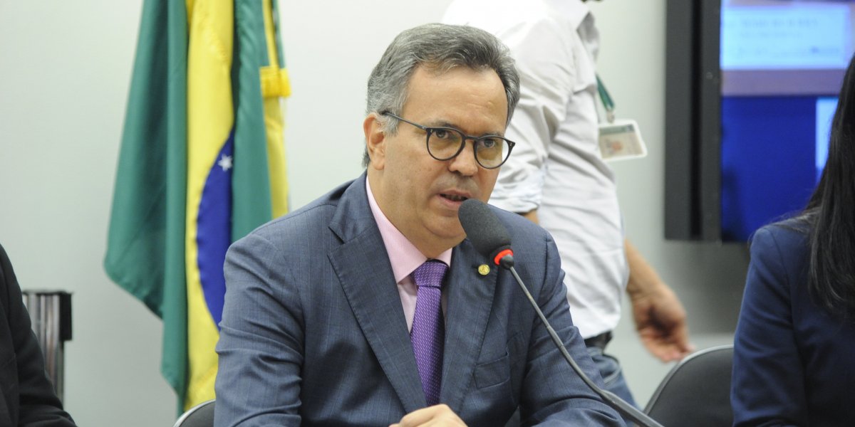 Deputado Félix Mendonça Júnior é diagnosticado com Covid-19
