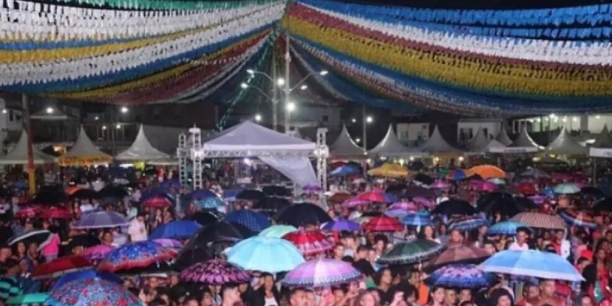 "Queria devolver um pouco de alegria", diz prefeita de Teolândia