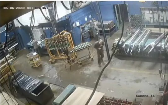 Vídeo: Chefe mata funcionário após homem sair para tomar café
