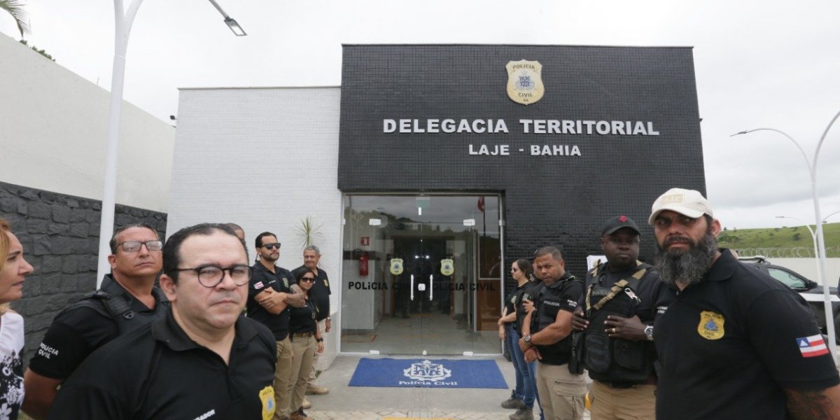 Rui Costa entrega nova Delegacia Territorial e inicia novas obras em Laje