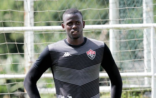 Caíque reclama de débito do Vitória; Presidente nega