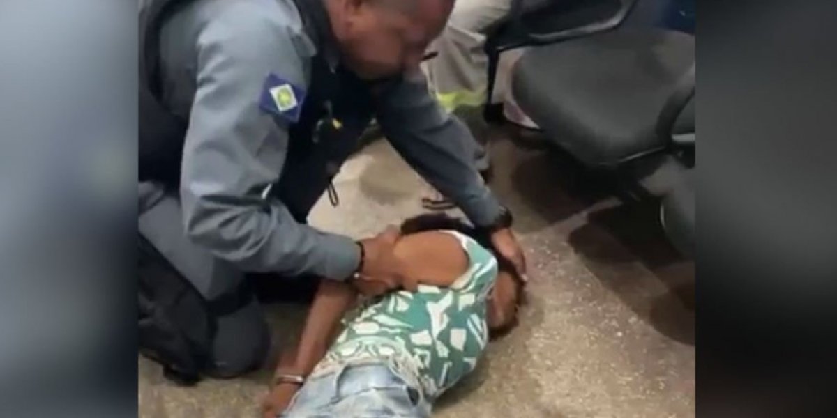 Policial "exorciza" mulher em delegacia no Mato Grosso