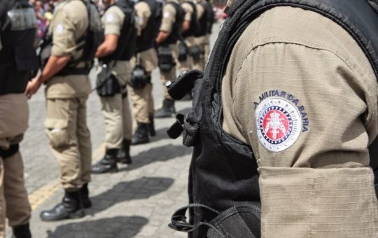 Dupla é presa após usar pistola falsa em assalto no bairro de Vista Alegre