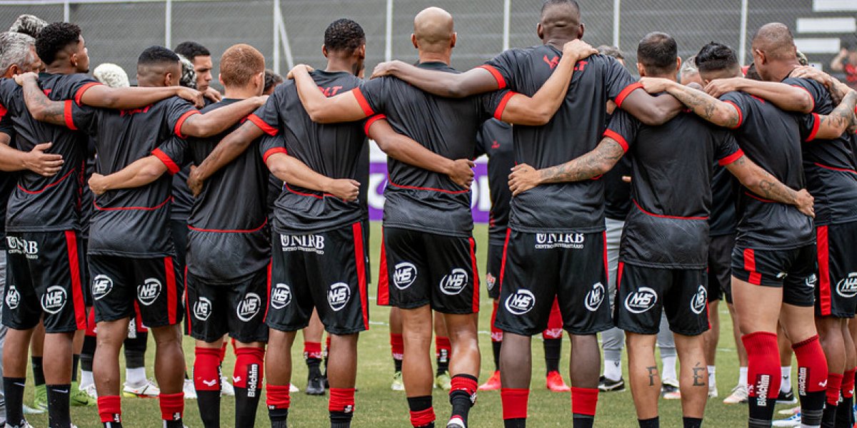 Para colar no G-8 e se afastar do Z-4, Vitória encara Atlético Cearense