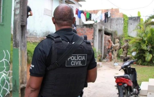 Operação contra tráfico de drogas termina com 110 prisões na BA