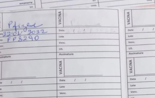 Mulher que agrediu enfermeira em vacinação era médica e queria burlar sistema