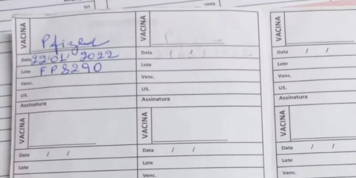 Mulher que agrediu enfermeira em vacinação era médica e queria burlar sistema