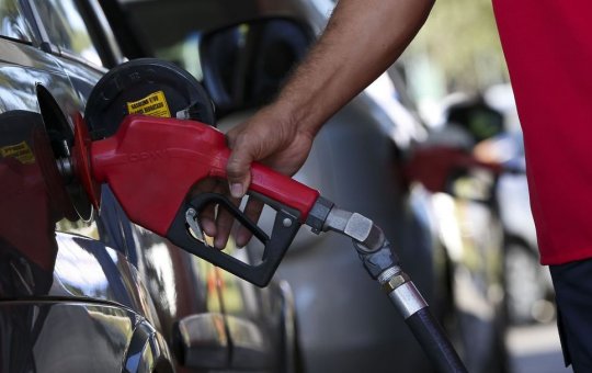Bahia tem a gasolina mais cara do país após privatização de refinaria