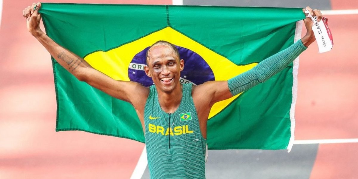 Atletismo: Alison dos Santos vence prova dos 400 m com barreiras na Noruega