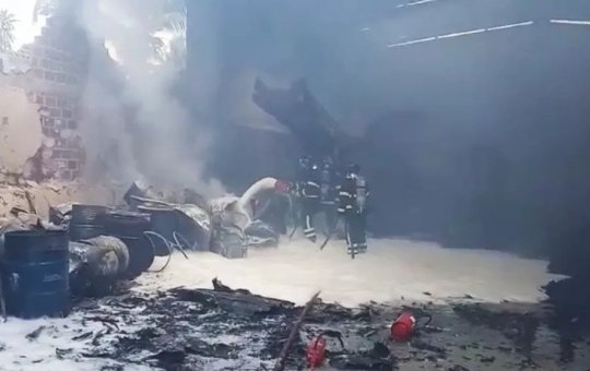 Galpão de empresa é atingido por incêndio em Simões Filho