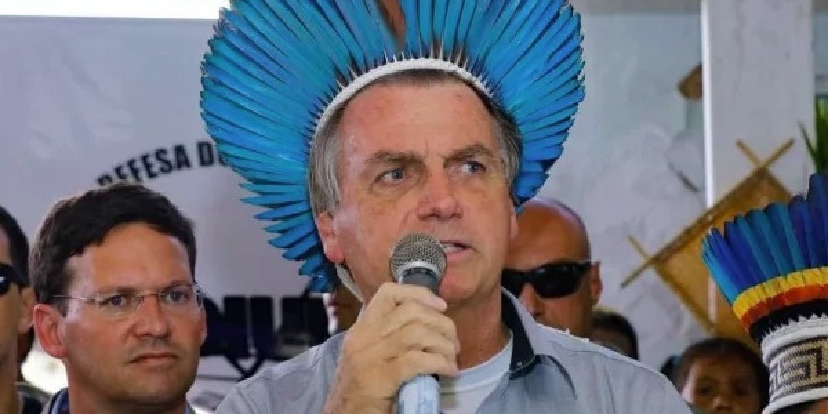 "Menor que no governo do PT", diz Bolsonaro morte de índios em seu governo