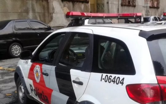 Homem esfaqueia passageiros de ônibus, no município de Piracicaba, em São Paulo