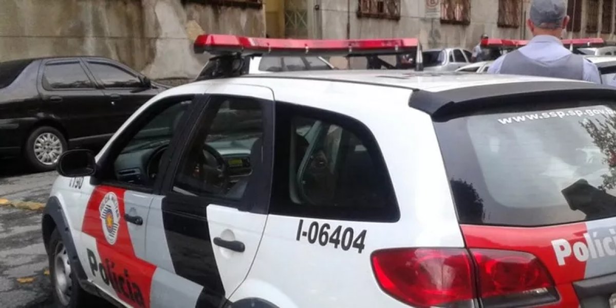 Homem esfaqueia passageiros de ônibus, no município de Piracicaba, em São Paulo