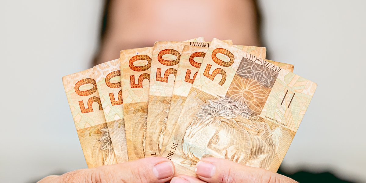 Governo paga nesta quarta (22) Auxílio Brasil a beneficiários com NIS final 4