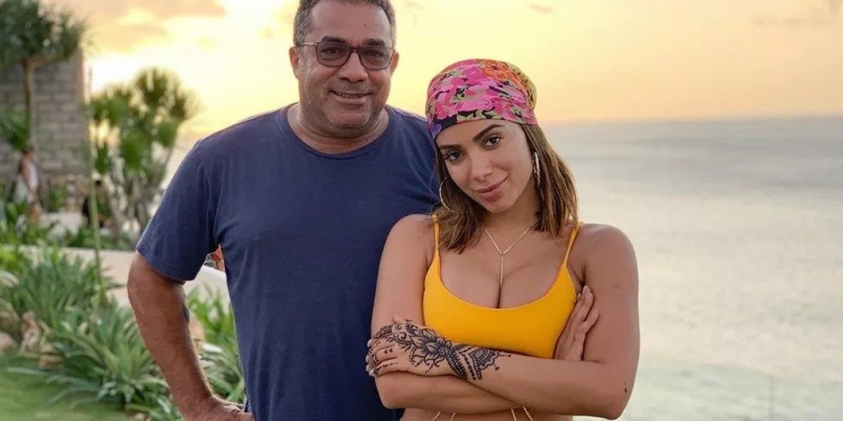 Após AVC e câncer, pai de Anitta pega covid e volta a ser internado