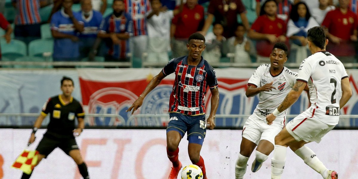 Bahia sofre virada e perde para o Athletico pela Copa do Brasil