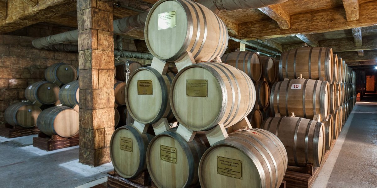 Após interdição, funcionários de fábrica de licor ficam impedidos de trabalhar